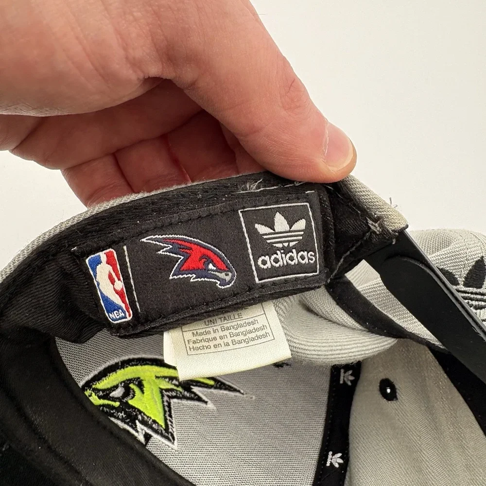 Adidas‎ Atlanta Hawks Neon Hawk Logo Snapback Hat Grey Black NBA Cap 2012